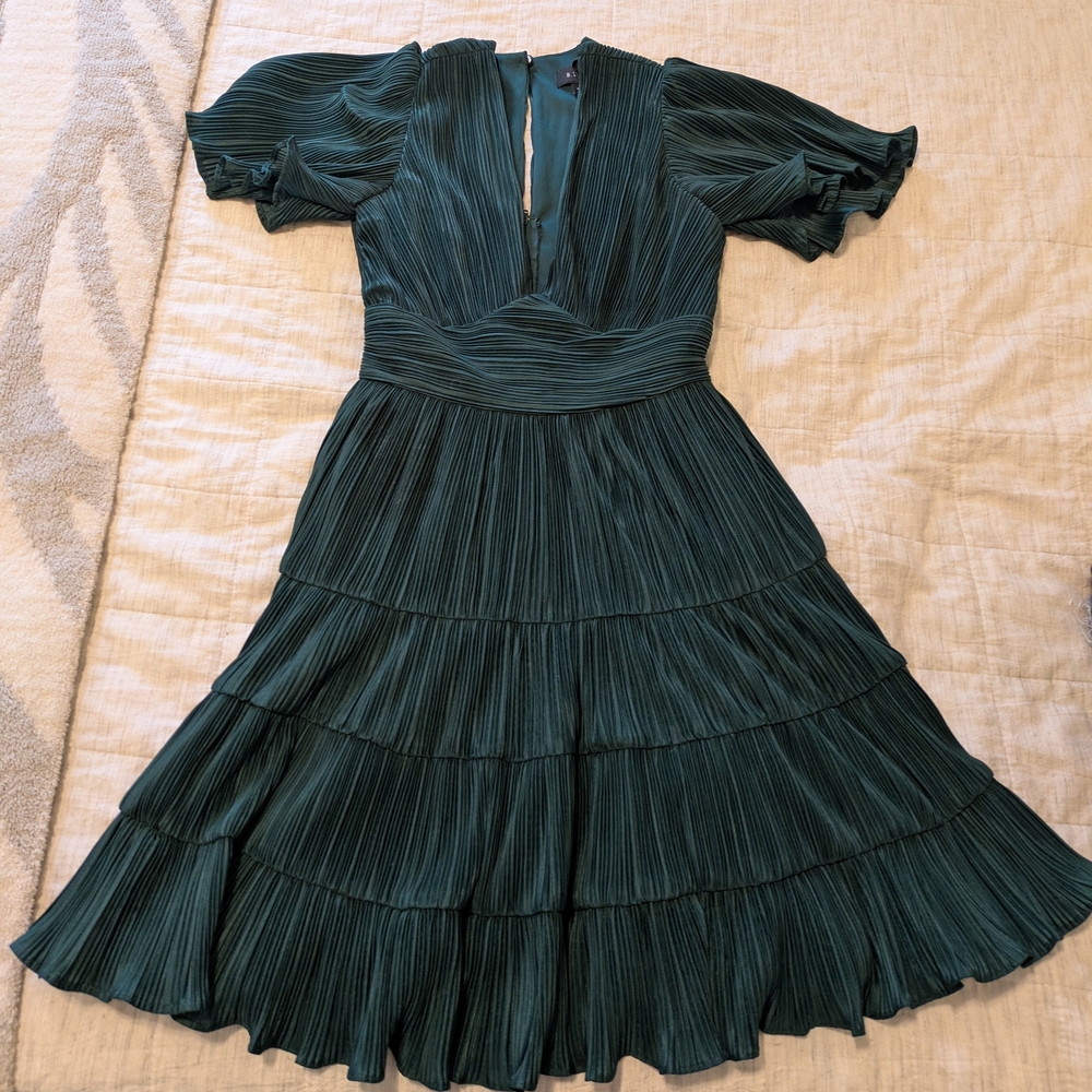 B Darlin Green Ruffled Tiered Midi Dress